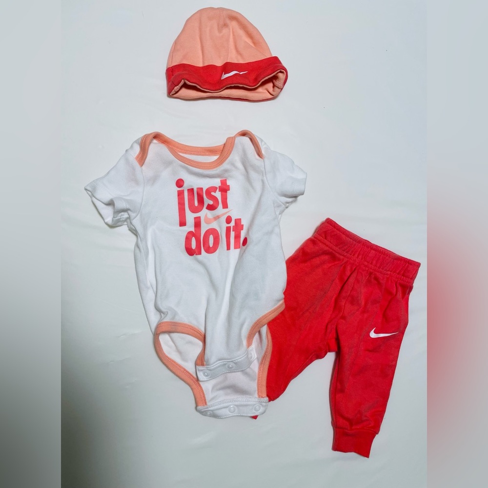Nike 3 Piece Outfit [infant]